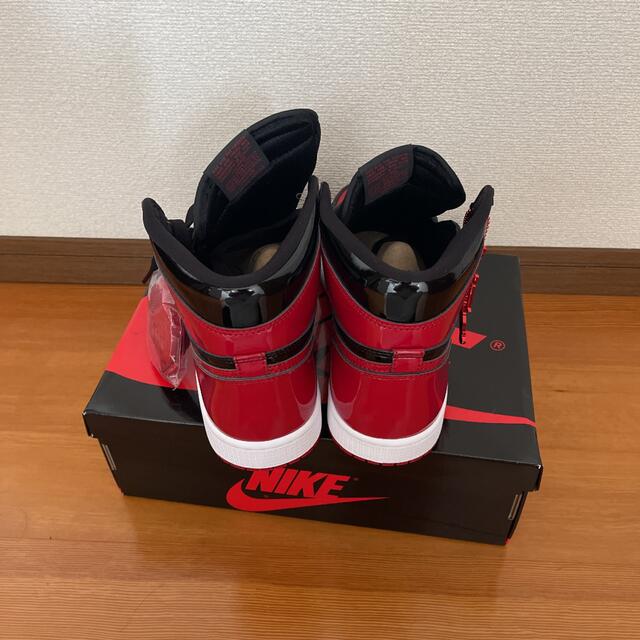 NIKE(ナイキ)のAIR JORDAN1 RETRO HIGH patent bred 27.5 メンズの靴/シューズ(スニーカー)の商品写真