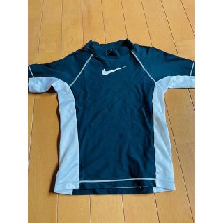 ナイキ(NIKE)のNIKE ラッシュガード　120-130㎝　xs 黒(Tシャツ/カットソー)