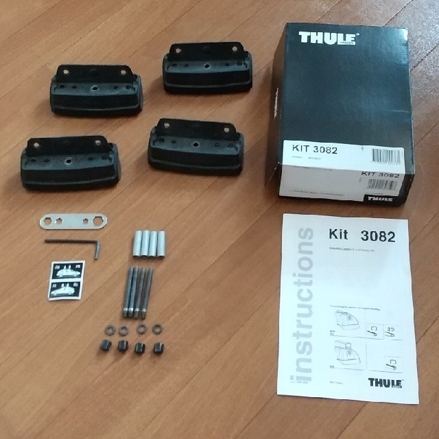 THULE(スーリー)の【とらせんしゃ様 専用】THULE KIT3082 自動車/バイクの自動車(車外アクセサリ)の商品写真