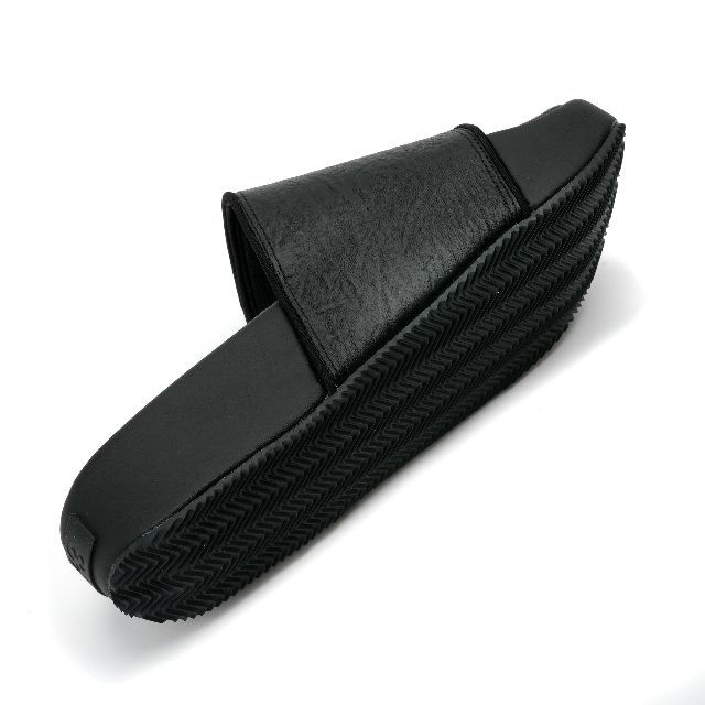 Y-3(ワイスリー)の新品 Y-3 SLIDES 27.5cm メンズの靴/シューズ(サンダル)の商品写真