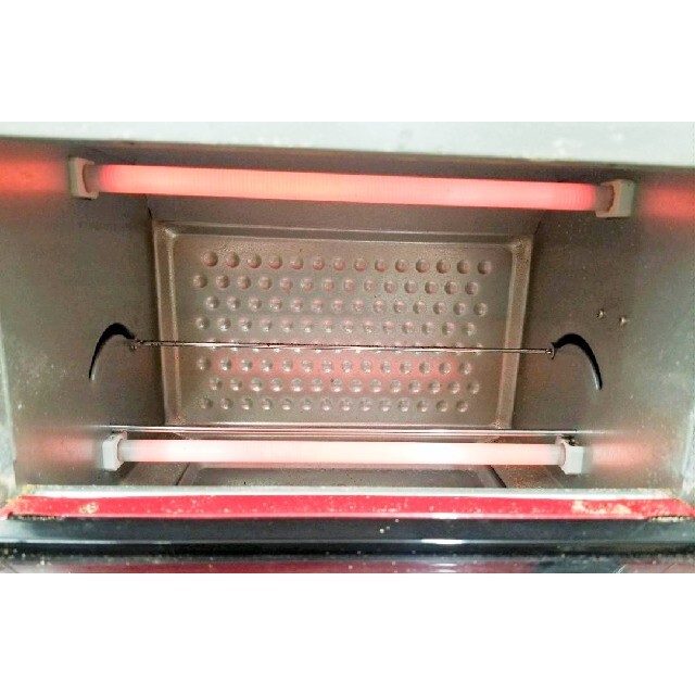 日立 - 日立 オーブントースター HTO-CT30 2015年 赤 食パン2枚 日立 - 日立 オーブントースター HTO-CT30 2015年 赤 食パン2枚