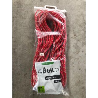 ペツル(PETZL)のBEAL ベアール 10mmバイラス 37.7m/ピンク キャンプ ロープ(登山用品)