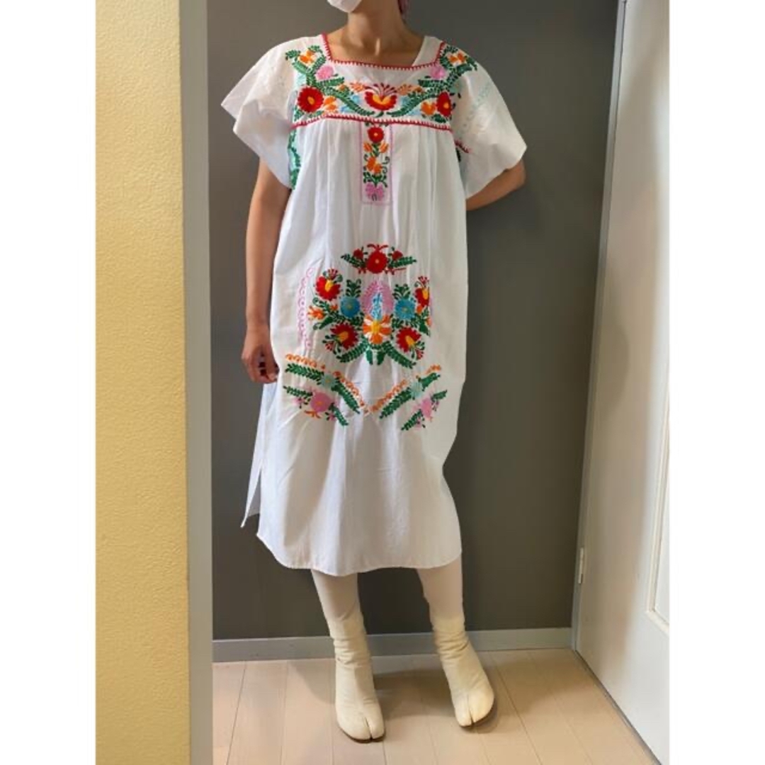 古着 ビンテージ 80s コットン 花柄 刺繍 メキシカン ワンピース 古着 ビンテージ 80s コットン 花柄 刺繍 メキシカン ワンピース