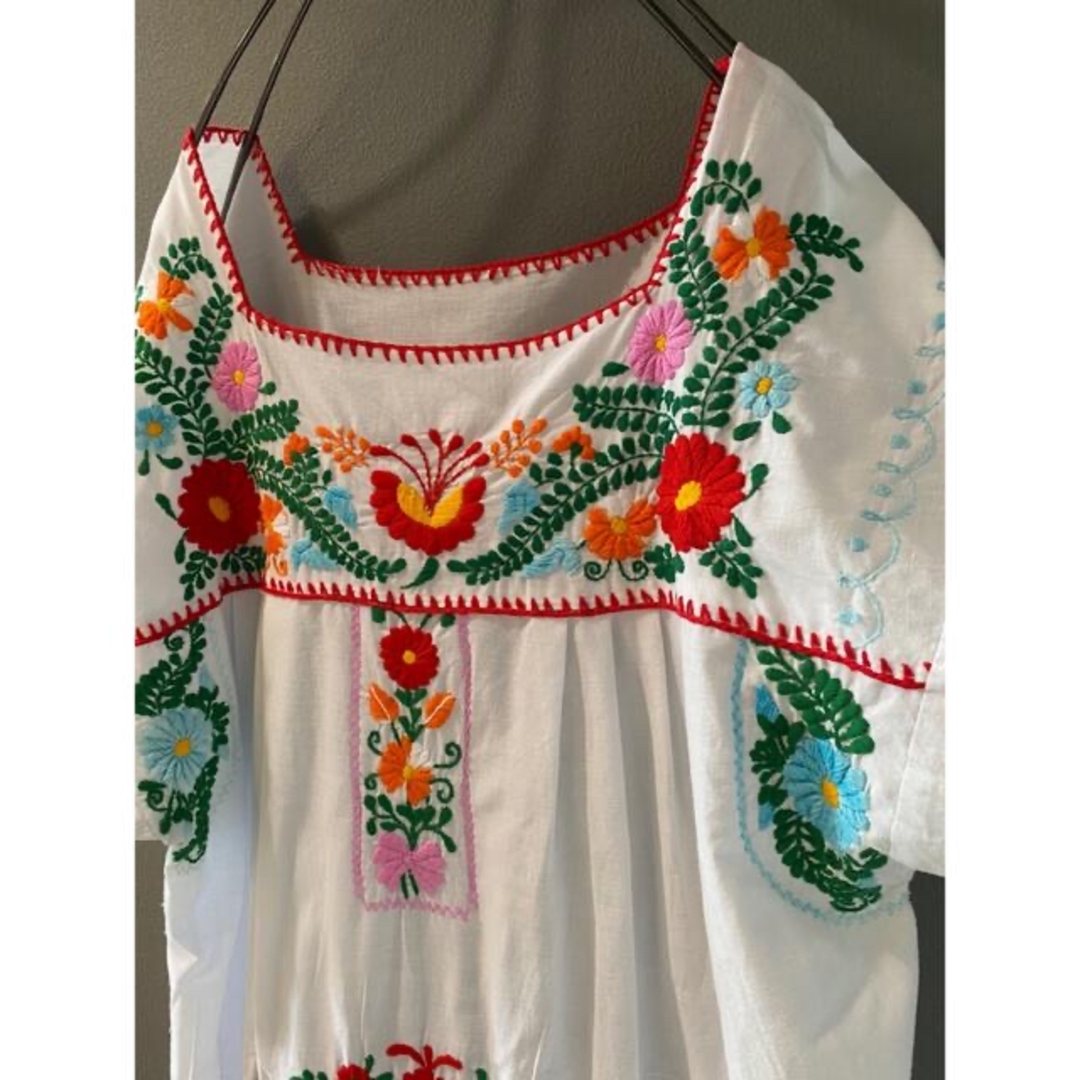 古着 ビンテージ 80s コットン 花柄 刺繍 メキシカン ワンピース 古着 ビンテージ 80s コットン 花柄 刺繍 メキシカン ワンピース