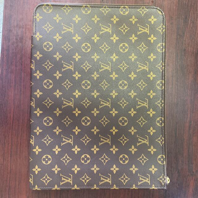 LOUIS VUITTON ポッシュ・ドキュマン モノグラムキャンバス 高級