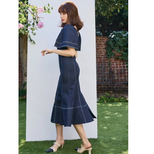 レディース 【定価以下】herlipto Volume Sleeve Day Dress 直販正本 ...