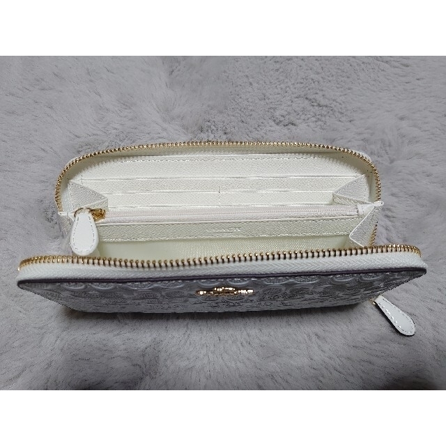 COACH コーチ 箱付き ストラップ付き長財布 シグネチャーエンボス