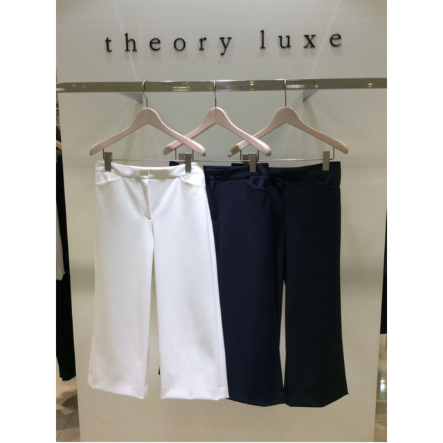 Theory luxe(セオリーリュクス)のセオリーリュクス　ワイドパンツ レディースのパンツ(クロップドパンツ)の商品写真