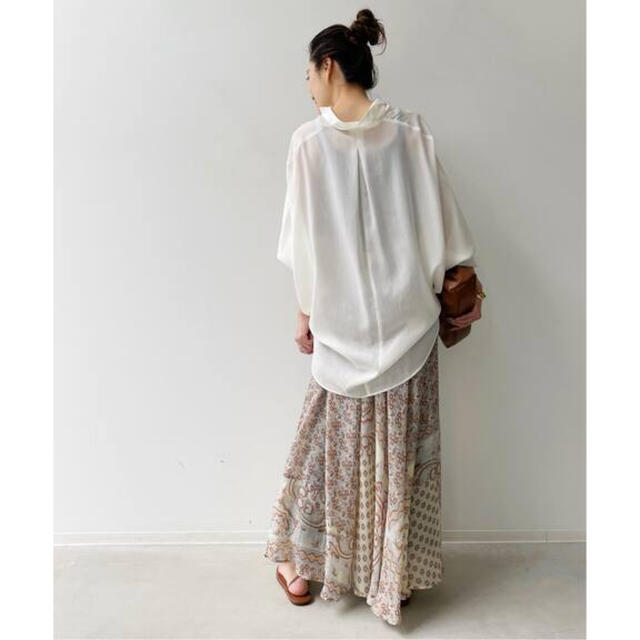 L'Appartement DEUXIEME CLASSE(アパルトモンドゥーズィエムクラス)の新品タグ付き　Dolmansleeve Sheer Blouse ホワイト レディースのトップス(シャツ/ブラウス(長袖/七分))の商品写真