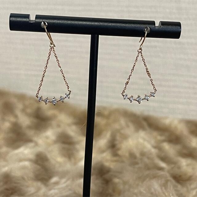 ピアスK18 ダイヤモンド　ピアス　ゆらゆらデザイン✨