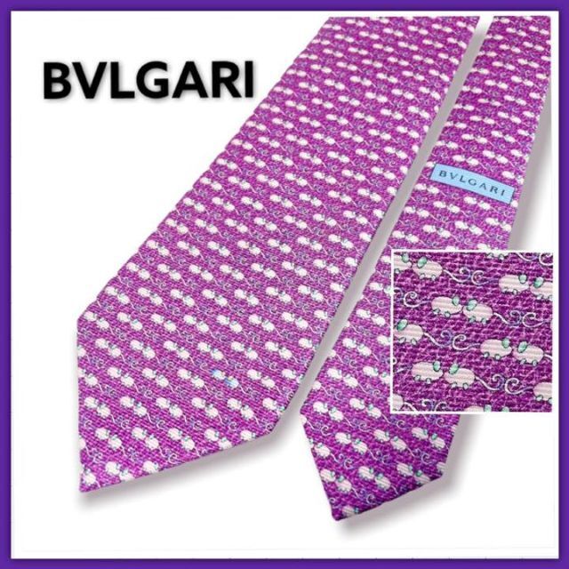 BVLGARI(ブルガリ)の極美品✨BVLGARI ブルガリ シルク100％  総柄  ネズミ  ネクタイ メンズのファッション小物(ネクタイ)の商品写真