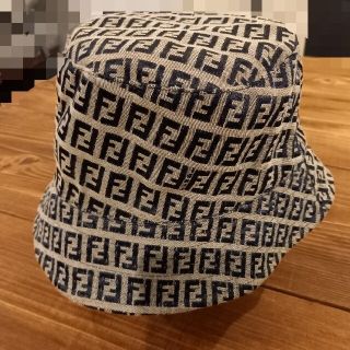 フェンディ(FENDI)の【中古】フェンディ　バケットハット　ズッカ帽　リバーシブル(ハット)