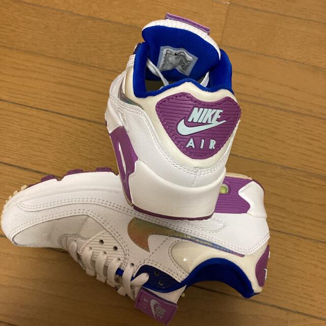 NIKE(ナイキ)のナイキ エア マックス 90 SE ⭐️中古品　お値下げ不可 レディースの靴/シューズ(スニーカー)の商品写真