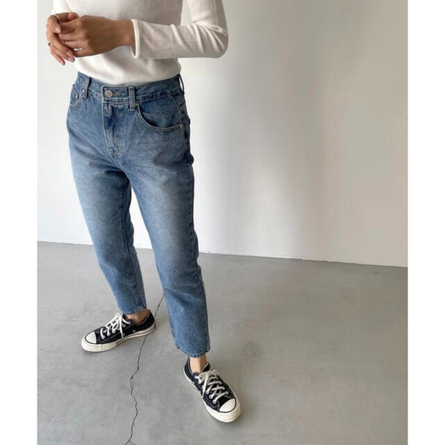 CANAL JEAN(キャナルジーン)のキャナルジーン　デニムクロップドパンツ レディースのパンツ(クロップドパンツ)の商品写真