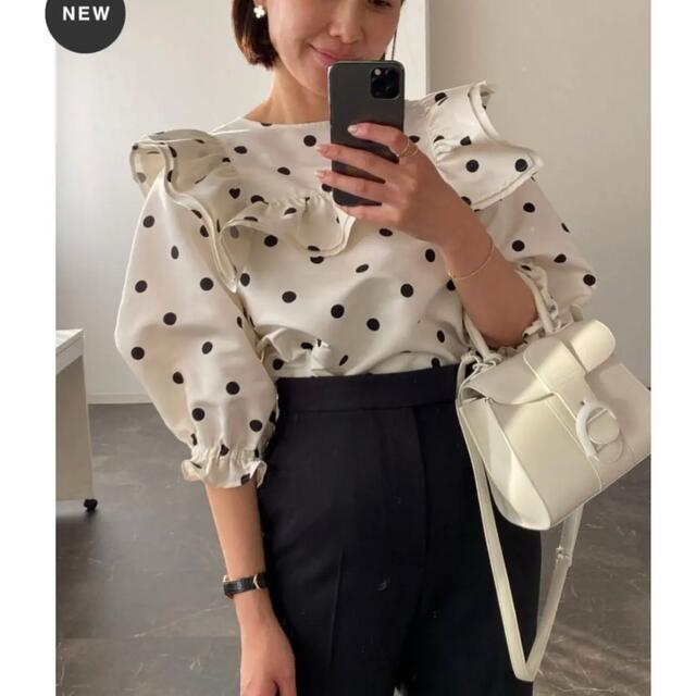 ohga 完売 ドットブラウス ホワイトの通販 by c shop|ラクマ