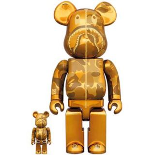 メディコムトイ(MEDICOM TOY)のBE@RBRICK BAPE(R) CAMO SHARK 100％ & 400％(その他)