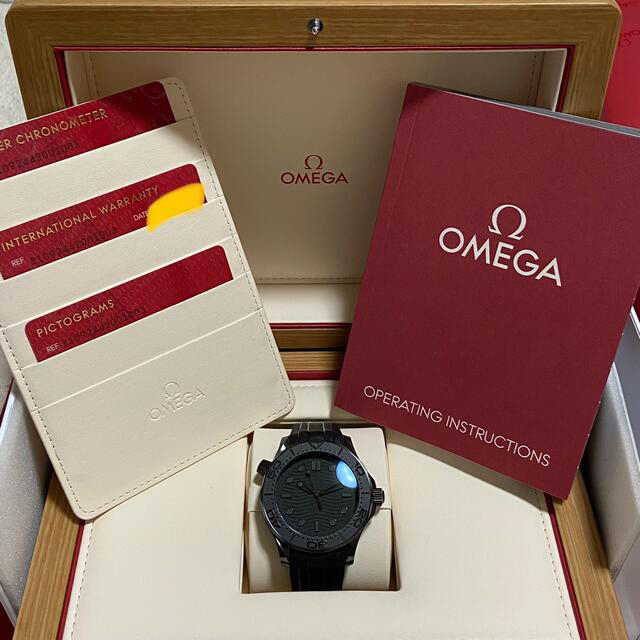 OMEGA(オメガ)のtanatofobire様専用　シーマスター300　ブラックブラック　 メンズの時計(腕時計(アナログ))の商品写真