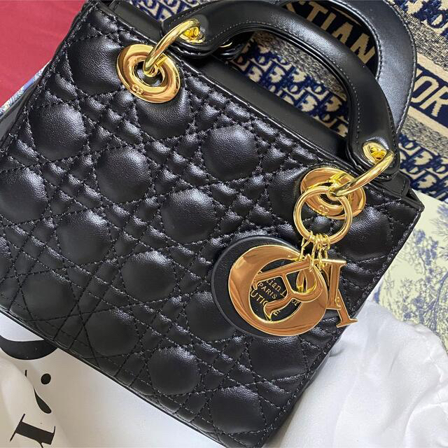 ladydior  レディディオール