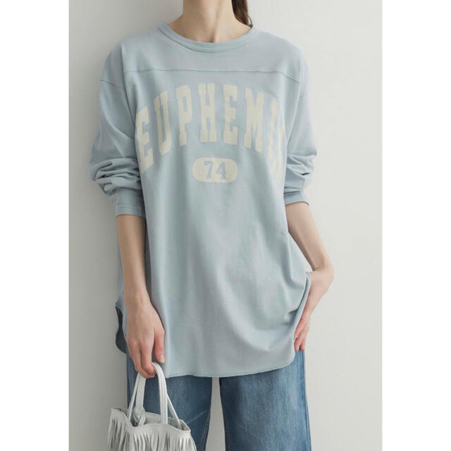 URBAN RESEARCH DOORS(アーバンリサーチドアーズ)の【新品・タグ付き】カレッジプリント長袖Tシャツ L.BLUE レディースのトップス(Tシャツ(長袖/七分))の商品写真