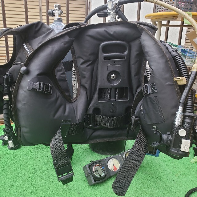 (B13) ダイビング用 BCジャケット サイズ S  耐圧確認済み 正常動作品