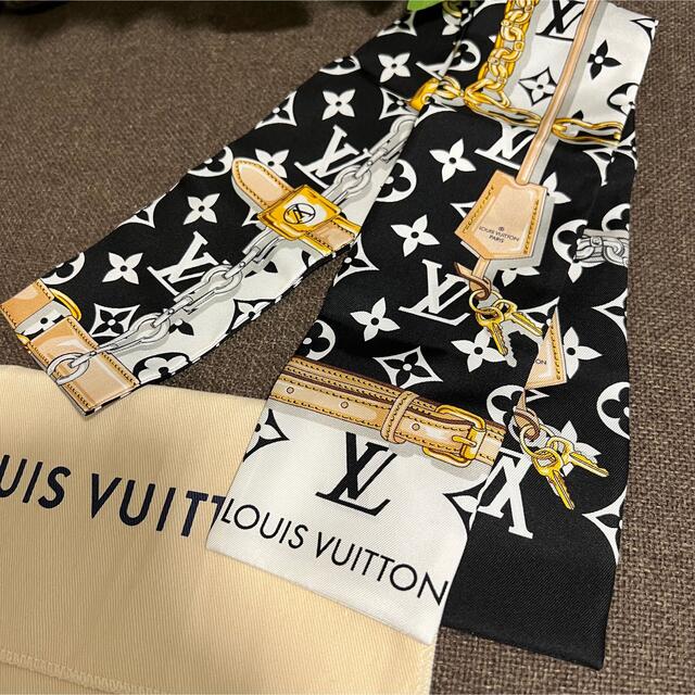 LOUIS VUITTON(ルイヴィトン)のmomo様専用ページ レディースのファッション小物(バンダナ/スカーフ)の商品写真
