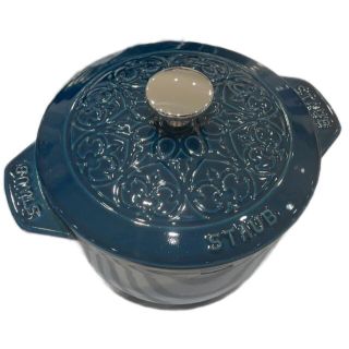 STAUB   シリアルナンバーつきstaub GOHANラメールリリー新品未使用