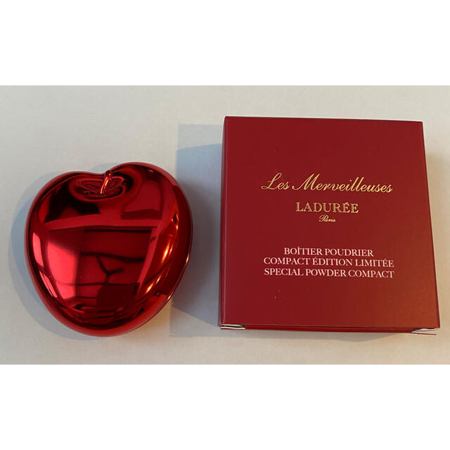 Les Merveilleuses LADUREE(レメルヴェイユーズラデュレ)のレ・メルヴェイユーズ　ラデュレ　スペシャルパウダーコンパクト コスメ/美容のベースメイク/化粧品(フェイスパウダー)の商品写真