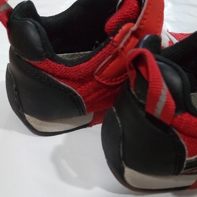 ［ イフミー ］スニーカー 15.5cm 赤／黒 キッズ/ベビー/マタニティのキッズ靴/シューズ(15cm~)(スニーカー)の商品写真