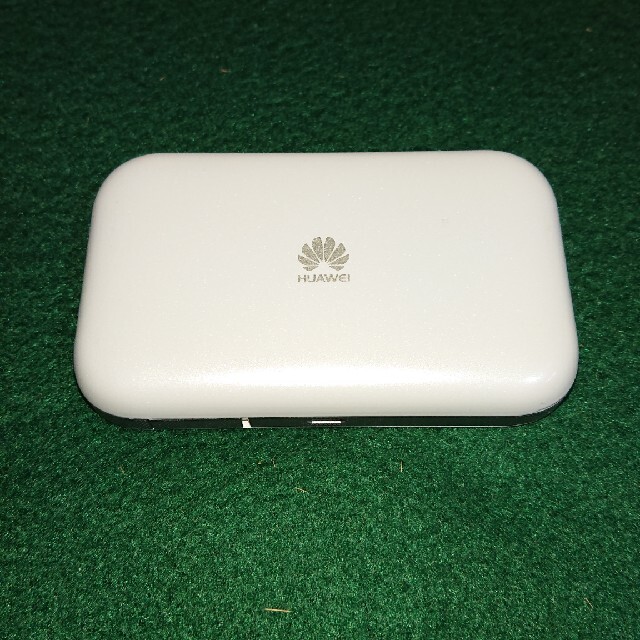 HUAWEI(ファーウェイ)のHUAWEI ファーウェイ の Wi-Fi モバイル ルーター E 5577 スマホ/家電/カメラのスマートフォン/携帯電話(その他)の商品写真