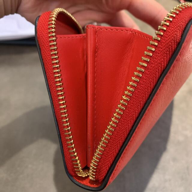 クリスチャンルブタン 赤長財布