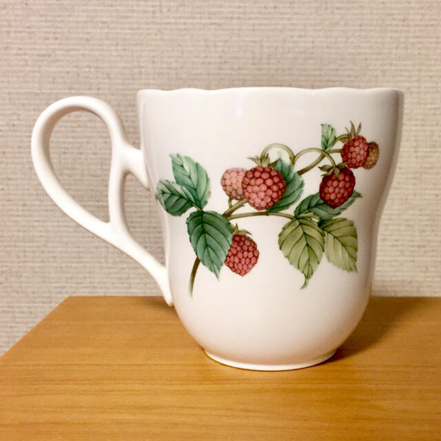 Noritake(ノリタケ)のNoritake ロイヤル オーチャード マグカップ インテリア/住まい/日用品のキッチン/食器(グラス/カップ)の商品写真