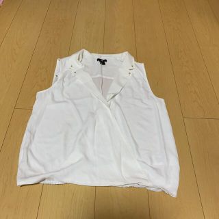 エイチアンドエム(H&M)のノースリーブ　　　サイズ４０(シャツ/ブラウス(半袖/袖なし))