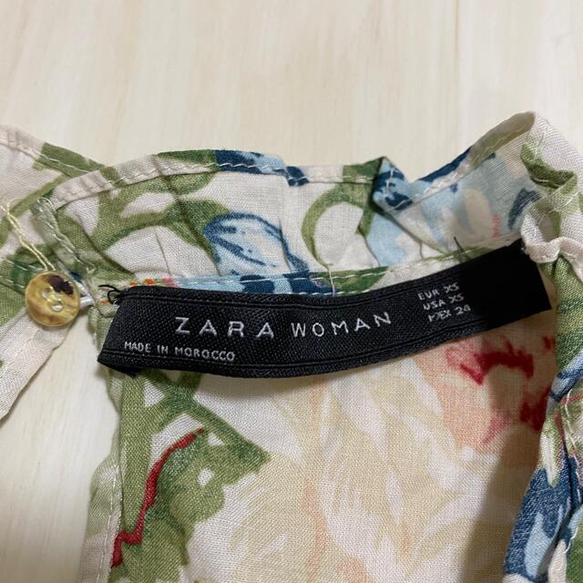 ZARA(ザラ)の専用　ZARA WOMAN  花柄ブラウス　五分袖 レディースのトップス(シャツ/ブラウス(半袖/袖なし))の商品写真