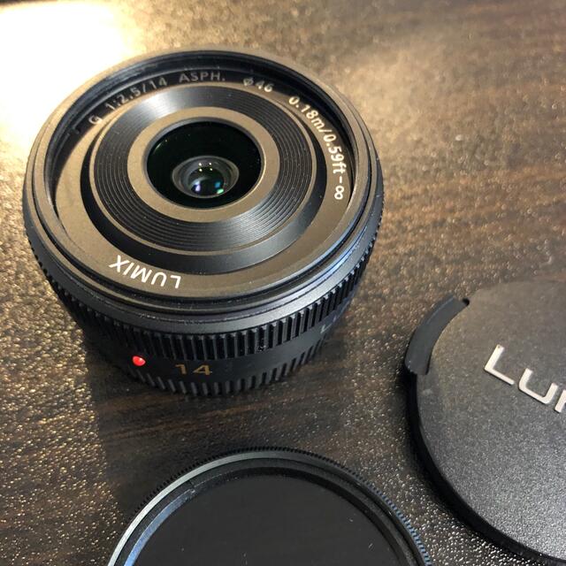 Panasonic(パナソニック)の美品★LUMIX G 14mm /F2.5 ASPH (H-H014) スマホ/家電/カメラのカメラ(レンズ(単焦点))の商品写真