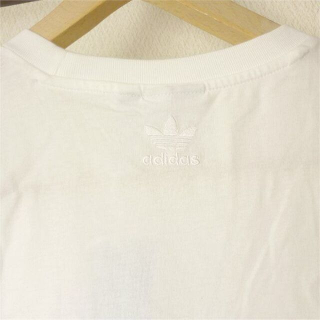 adidas(アディダス)の新品(L)アディダスオリジナルスメンズ フルーツ バッジ 白Tシャツ メンズのトップス(Tシャツ/カットソー(半袖/袖なし))の商品写真