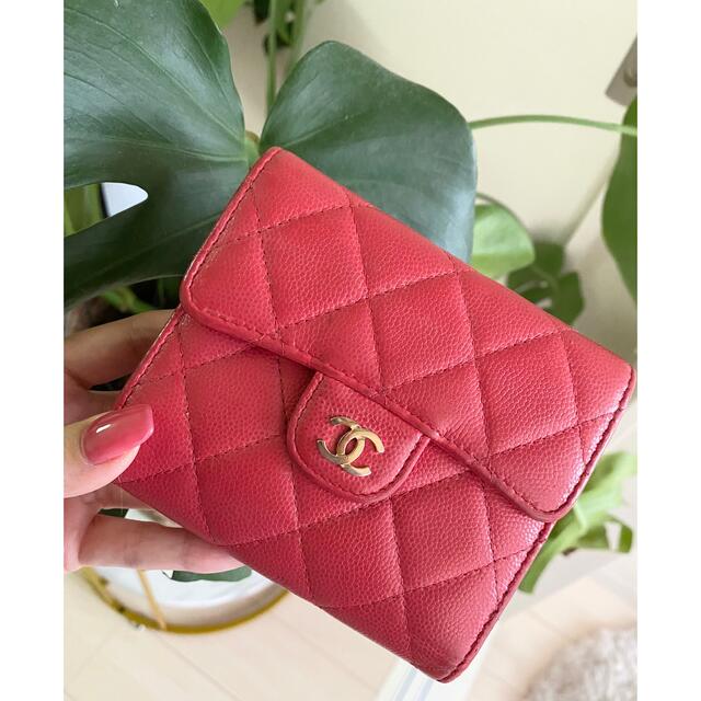 CHANEL(シャネル)のCHANEL シャネル  ラムスキン　コンパクトウォレット　ミニ財布　折り財布 レディースのファッション小物(財布)の商品写真