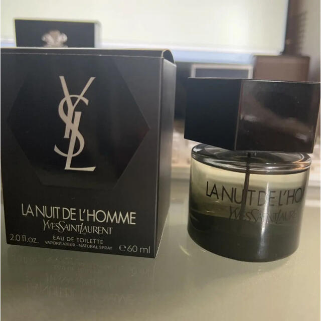 Yves Saint Laurent Beaute(イヴサンローランボーテ)のイブサンローラン ラニュイドロム 60ml コスメ/美容の香水(ユニセックス)の商品写真