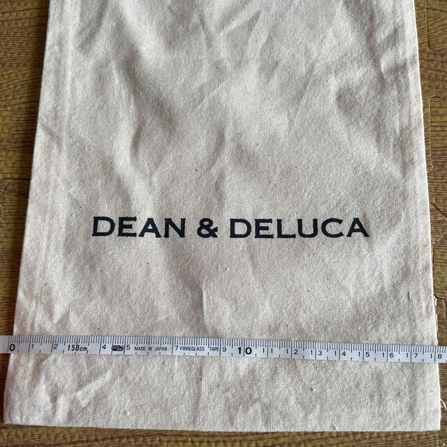 DEAN & DELUCA(ディーンアンドデルーカ)のDEAN&DELUCA ロゴ入りラッピングバッグ ラッピング袋 布袋 マチなし  インテリア/住まい/日用品のオフィス用品(ラッピング/包装)の商品写真