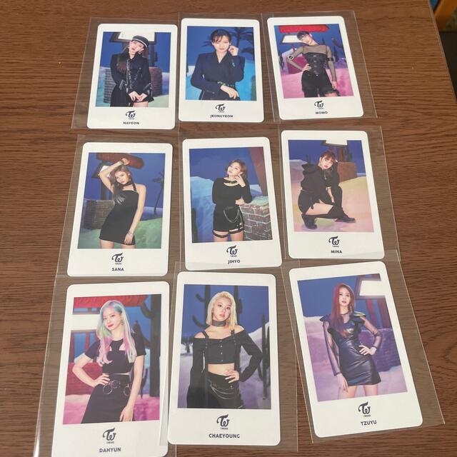 TWICE(トゥワイス)のTWICE breakthrough フォトカードセット エンタメ/ホビーのタレントグッズ(アイドルグッズ)の商品写真