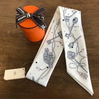 ギフ_包装】 HERMES 白 www.aiesec.cl ☆新品未使用☆ エルメス