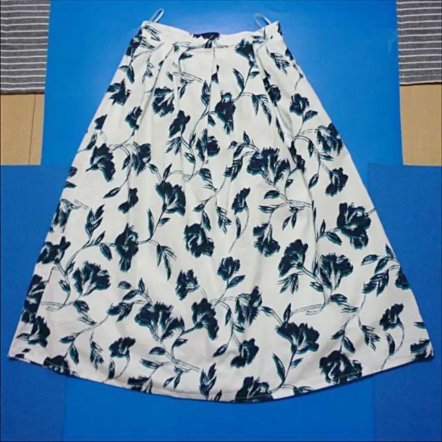 Avail(アベイル)の【Avail × RagOut】花柄フレアスカート レディースのスカート(ロングスカート)の商品写真