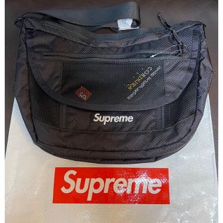 シュプリーム(Supreme)のSupreme 22ss Small Messenger Bag "Black"(メッセンジャーバッグ)