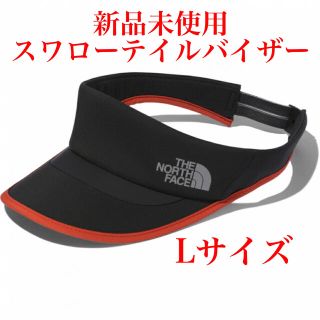 ザノースフェイス(THE NORTH FACE)の新品未使用　 スワローテイル サンバイザー　Lサイズ ブラック×フレアオレンジ(サンバイザー)