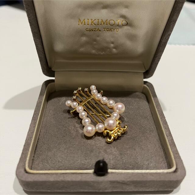 最安値挑戦！ MIKIMOTO ゴールド竪琴ブローチ MIKIMOTO ブローチ/コサージュ