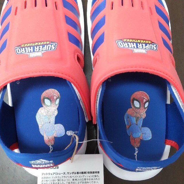 adidas(アディダス)のアディダスサンダル スパイダーマン ２２センチ キッズ/ベビー/マタニティのキッズ靴/シューズ(15cm~)(サンダル)の商品写真