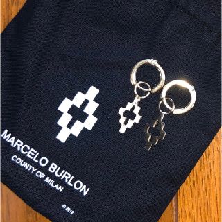 マルセロブロン(MARCELO BURLON)の新品 正規 マルセロバーロン クロス ペンダントピアス ゴールド マルセロブロン(ピアス(両耳用))