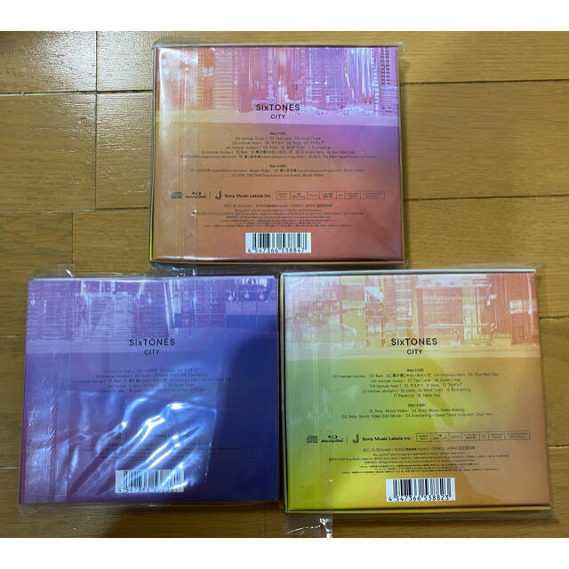 SixTONES(ストーンズ)のSixTONES  CITY  3形態 エンタメ/ホビーのCD(ポップス/ロック(邦楽))の商品写真