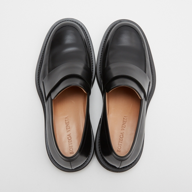 ポケットいっぱい ボッテガ・ヴェネタ BOTTEGA VENETA レザー