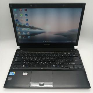 トウシバ(東芝)の東芝ノートパソコン i3（中古）8GBのメモリ、SSD120GB,13.3画面(ノートPC)