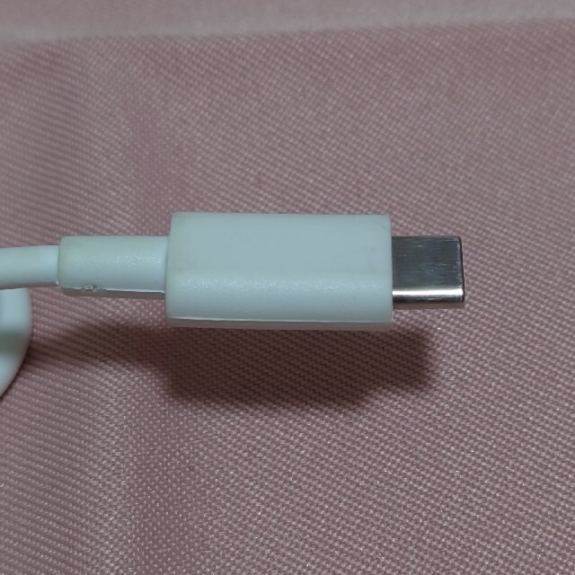 NTTdocomo(エヌティティドコモ)のドコモ docomo ACアダプタ07 急速充電 USB Type-C™対応 スマホ/家電/カメラのスマートフォン/携帯電話(バッテリー/充電器)の商品写真